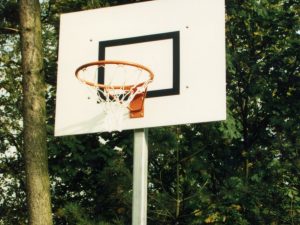 Basketbalring met net